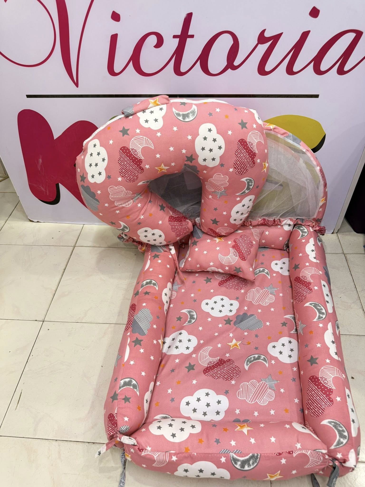 Cosleeper Baby Nest with Matching Pillow