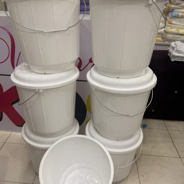 BUCKETS 20litres