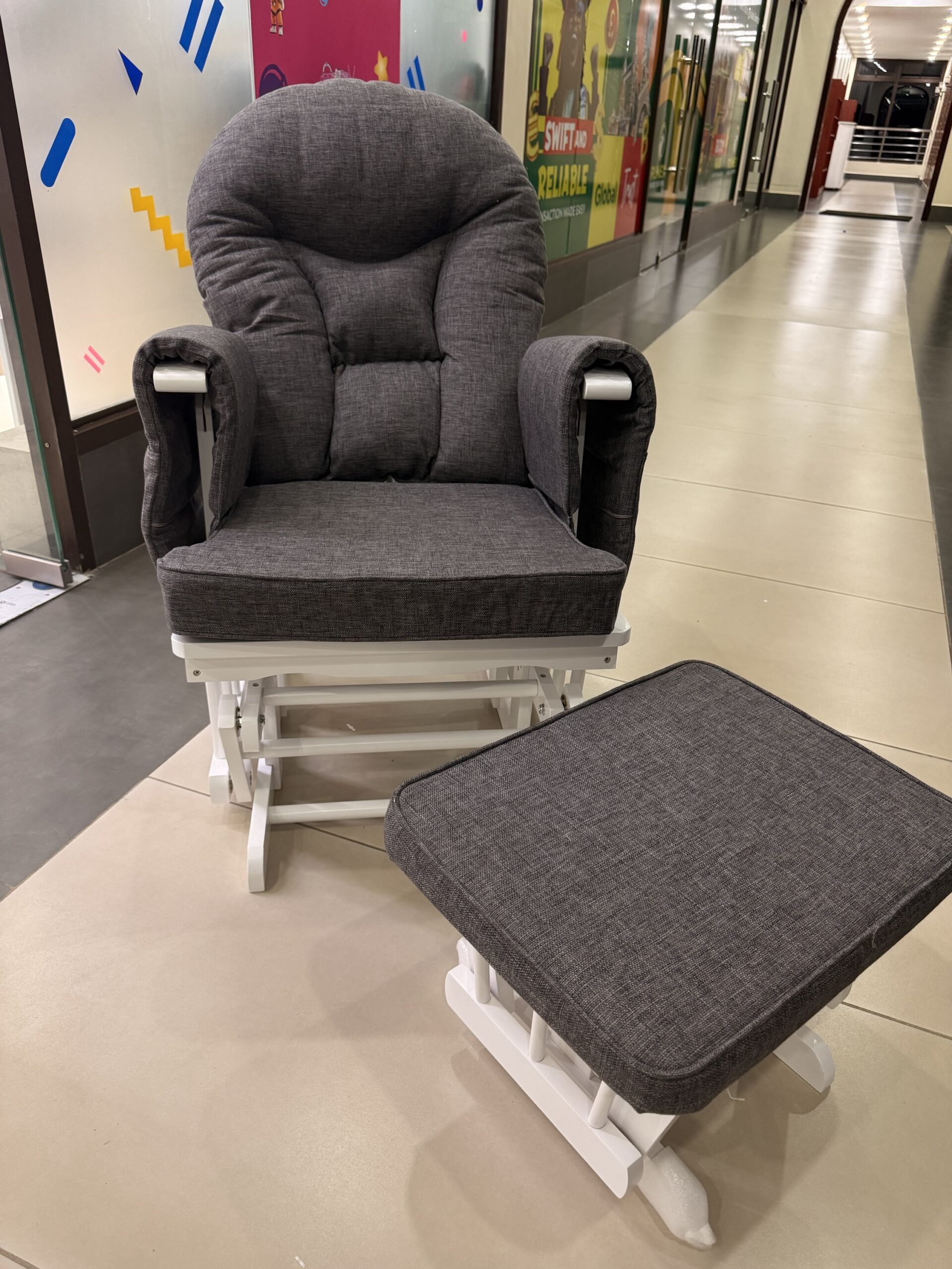 img_9181 NURSING ROCKING CHAIR - Image 1