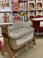 2 in 1 Swing Bassinett - Image 4