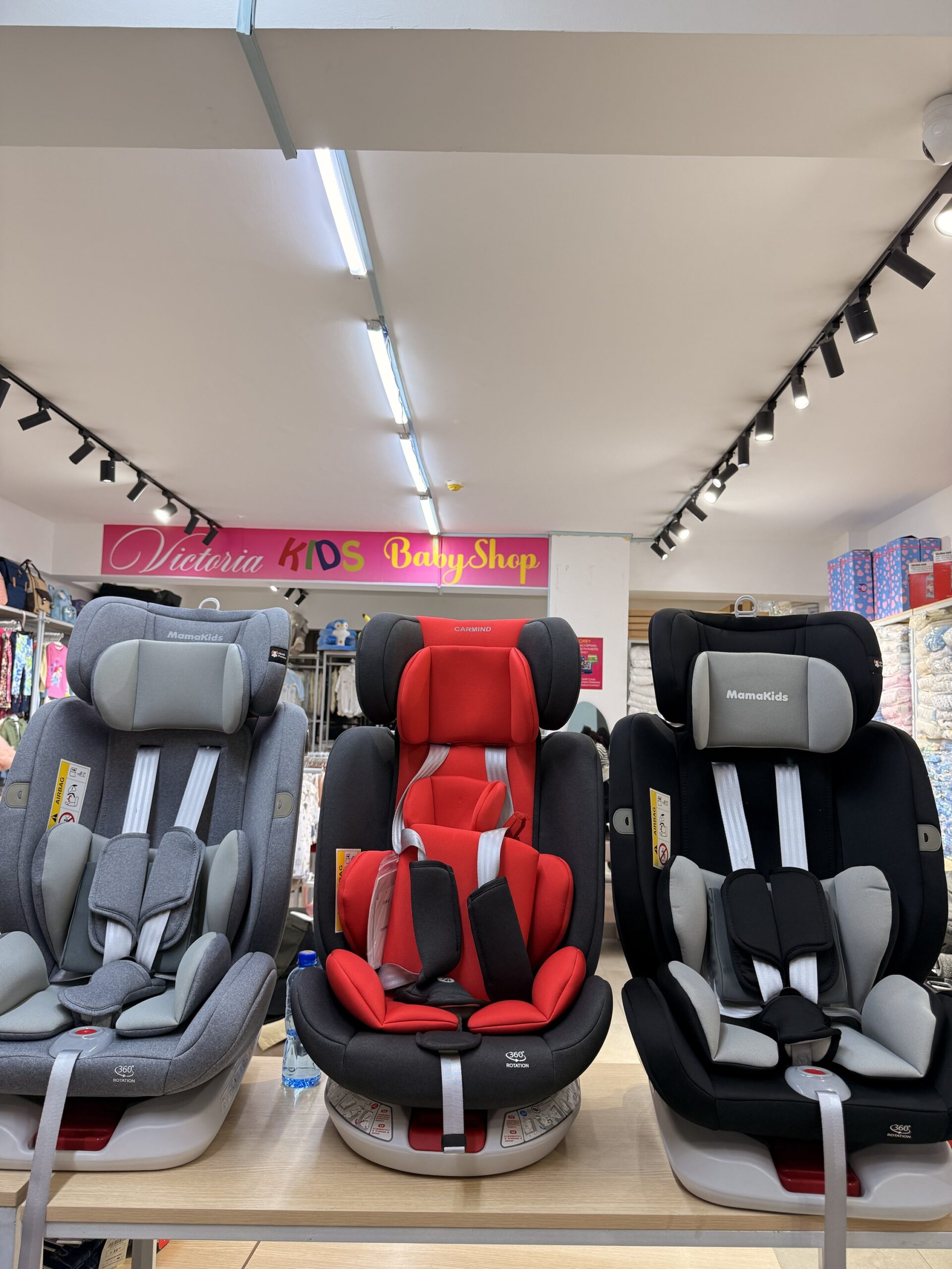 img_1498 ISOFIX CAR SEAT - Image 1